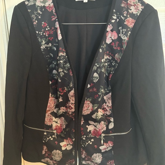 Cleo Black and Floral Stretch Blazer. Women’s size Large. - Picture 1 of 7